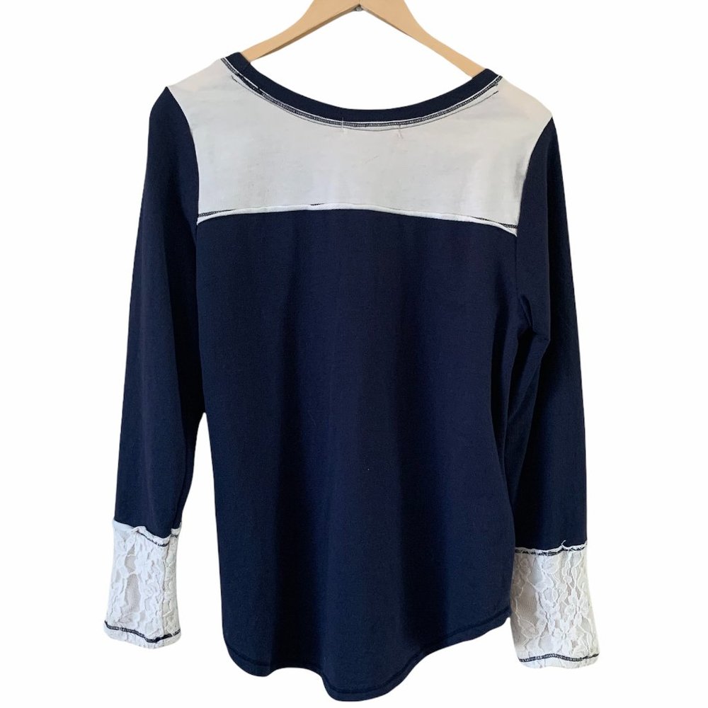 DEMEANOR Long Sleeve Cotton Lace Tee - Picture 5 of 7